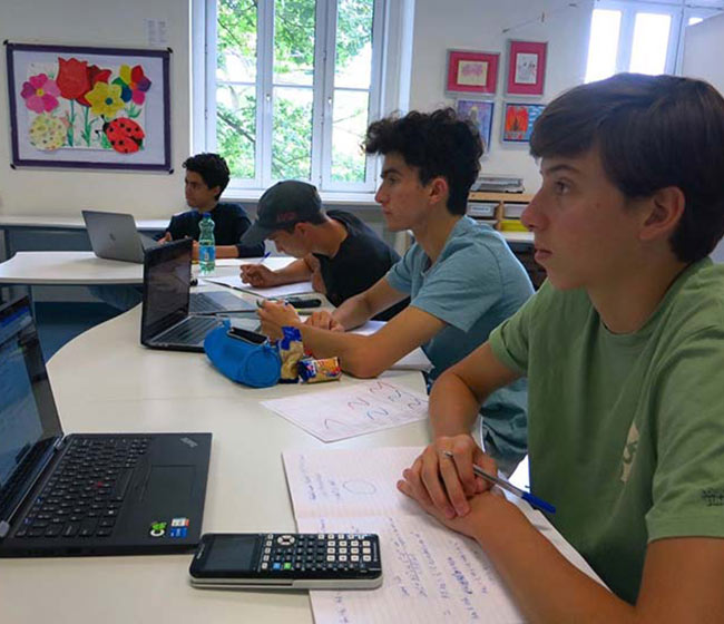 ibwise_boysgroup_class_650_560px